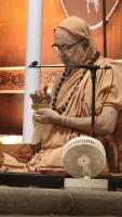 Shri Shiva Pujana by HH Swamiji; Picture courtesy Shri Jaikishan Kandlur